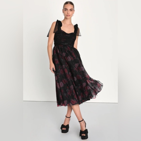 NWT Lulus Floral Dress - Picture 3 of 4